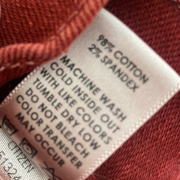 Stylish Red Women's Jeans - Picture 5 of 5